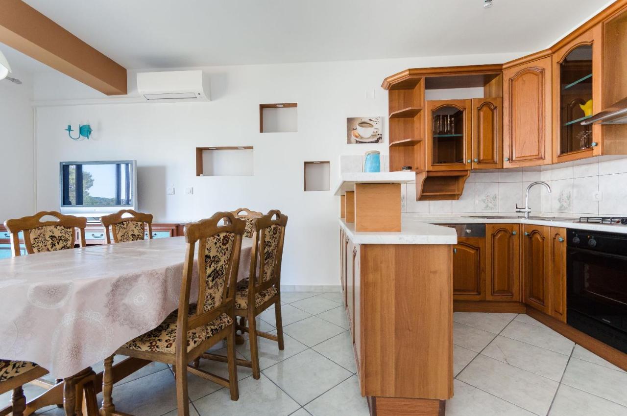 Apartments Slavica R Banjol Exterior photo