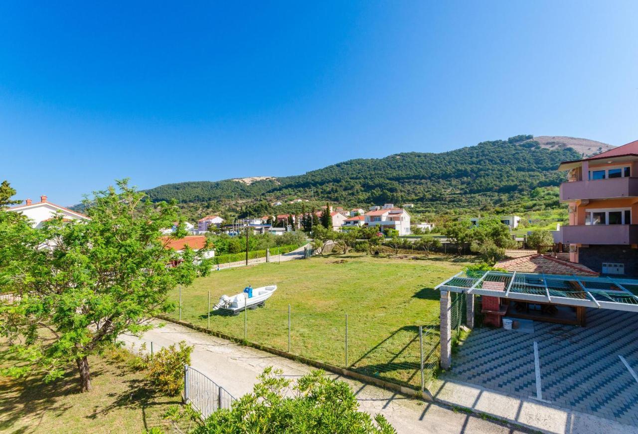 Apartments Slavica R Banjol Exterior photo